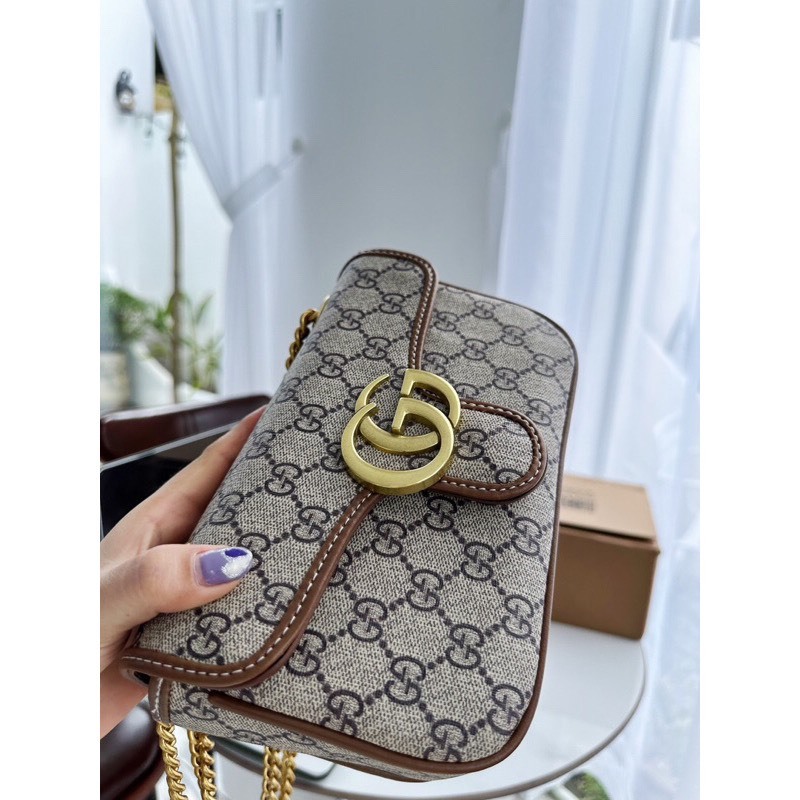 Túi Xách Nữ Kèm Dây Xích Siêu Sang Chảnh Đi Chơi Đi Tiệc Rất Phù Hợp