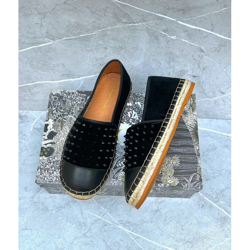 Giày slipon đính đá đen khâu đế chắc chắn,giày cói thêu mũi da hoạ tiết đính đá đen bắn xuyên vải chắc chắn