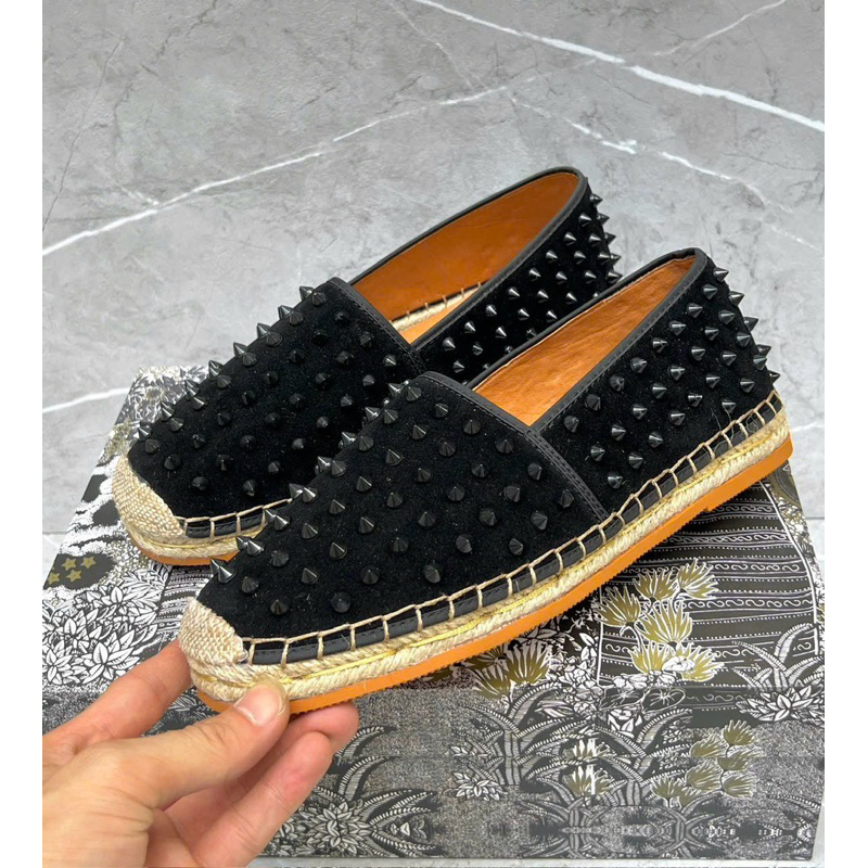 Giày slipon đính đá đen full mặt thêu viền đế chắc chắn,giày cói đính đinh lbt bản cao cấp