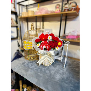 GIỎ HOA LEN HANDMADE THEO YÊU CẦU