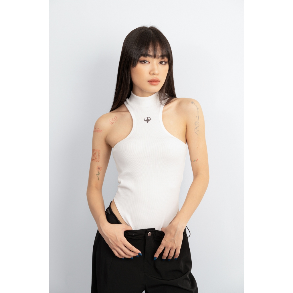 Áo bodysuit 3 lỗ cổ cao The Kim, áo liền thân chất liệu thun gân thêu trái tim ngực T203