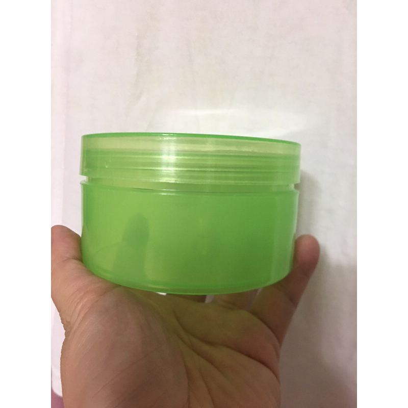 Hủ nhựa  dẹp 200g -250g đựng kem body , không  độn đáy có nắp lót