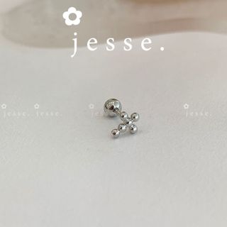 1 chiếc  Khuyên tai không rỉ chấm bi Jesse