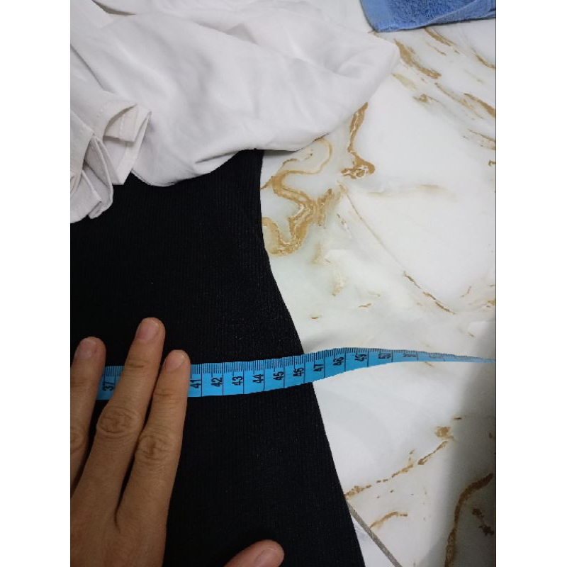 Đầm len đen size M