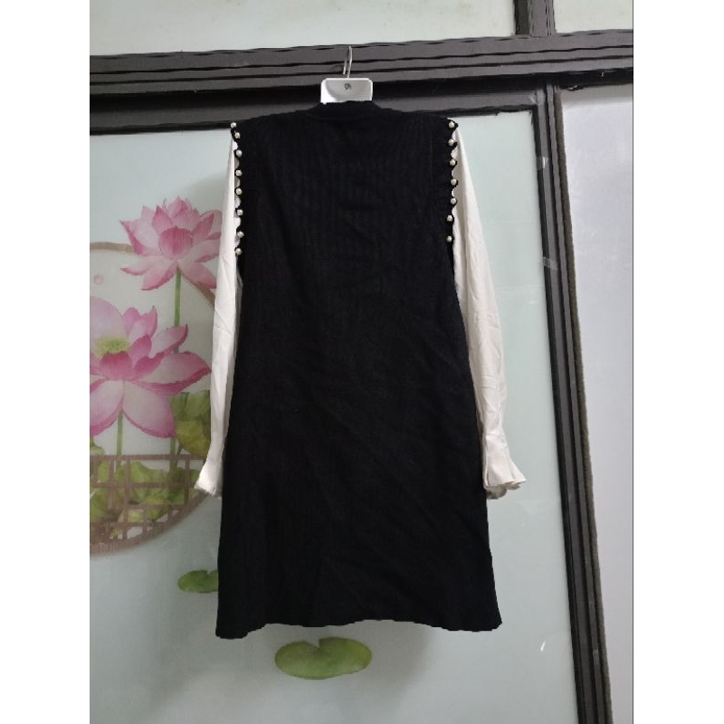 Đầm len đen size M