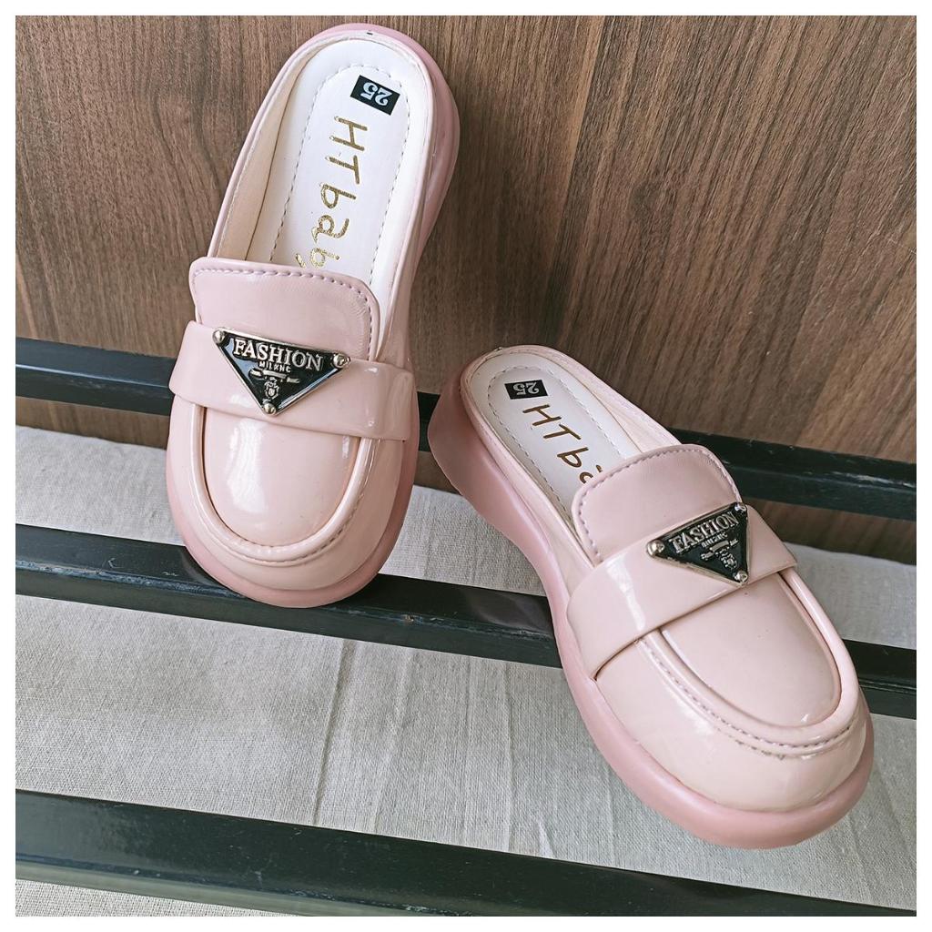 Dép sục Đế Đốc thời trang phối khóa Fashion xinh yêu cho bé Gái