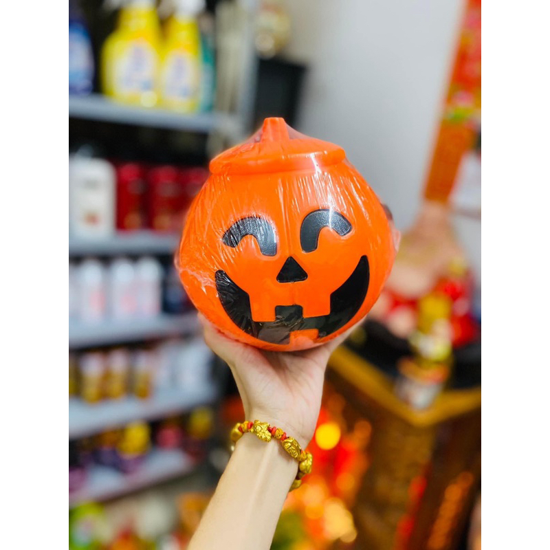 Bí Ngô Hallowee 10 que kẹo mút hàng Thái Lan