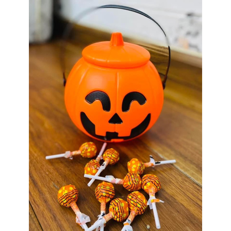 Bí Ngô Hallowee 10 que kẹo mút hàng Thái Lan