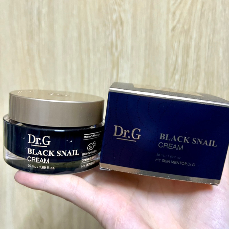 KEM DƯỠNG DA ỐC SÊN ĐEN DR.G BLACK SNAIL CREAM 50ml
