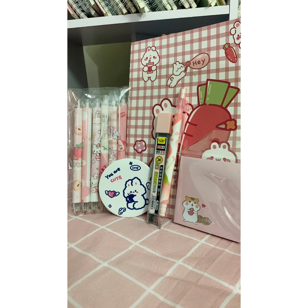 Combo học tập siu cute gồm bút gel bấm , vở , gương mini