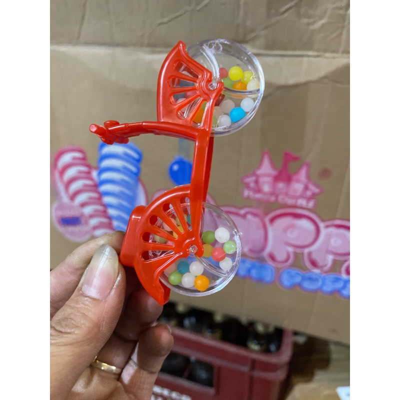 Sỉ hộp 30 chiếc kẹo xê trái cây kèm đồ chơi xe đạp