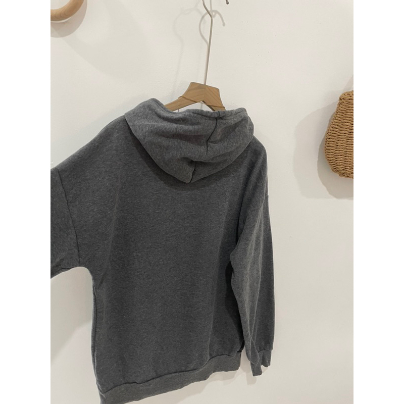Áo hoodie xám mới ceng nam nữ đều mặc xinh