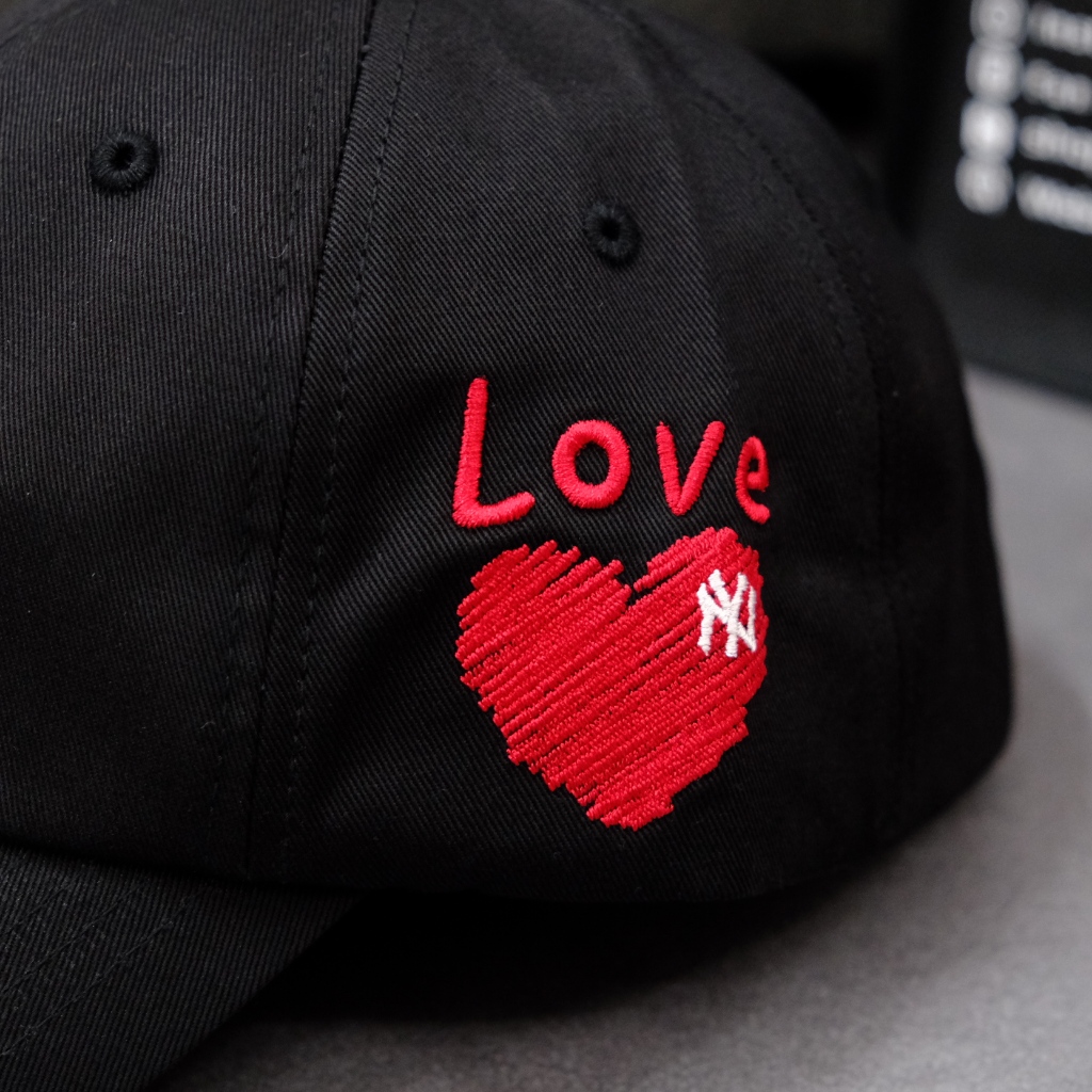 Mũ Nón MLB Ny Đen Thêu Logo Tim Love  | Fox Sneaker
