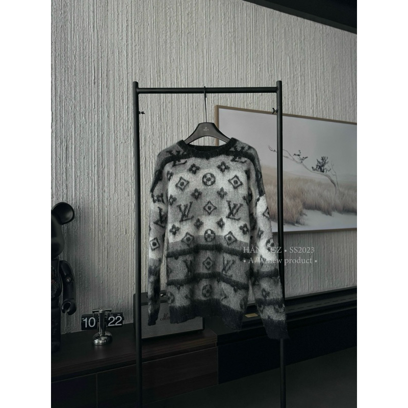 Cardigan + áo len cổ tròn pha lem eo vì QC