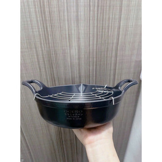 Chảo gang mỏ chim kèm giá gác Oceno size 20 hàng Nhật made in Japan