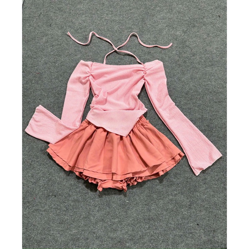 SÉT ĐẦM BỆT VAI TAY DÀI PHỐI CHÂN VÁY XÈO DỄ THƯƠNG