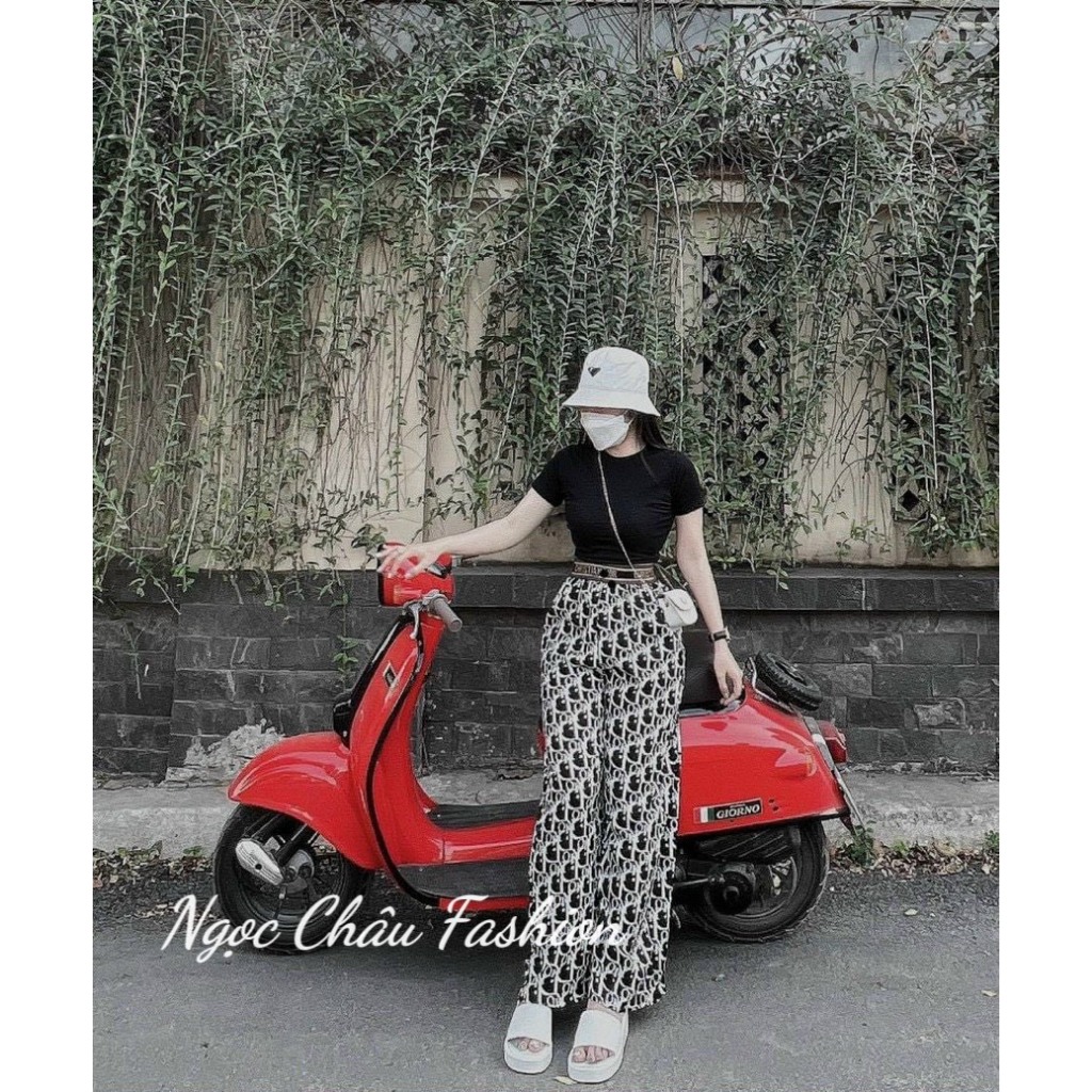 Set áo thun trơn tay ngắn croptop cổ tròn phối quần dài ống suông có túi lưng thun họa tiết Di o form 38-55kg