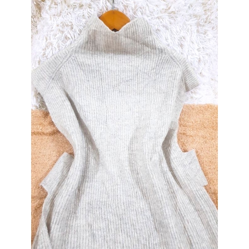 Khoác dài , màu xám, len gân xù 1 lớp co giãn, freesize, 2hand, used, 9778