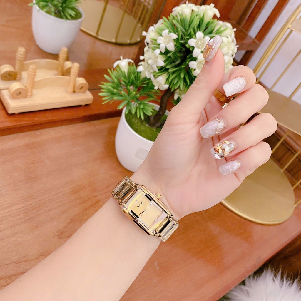 Đồng hồ RADO Nữ mặt hình chữ nhật, 3 kim, đủ màu, size mặt 22mm, chống nước, chống xước, lên tay siêu sang chảnh