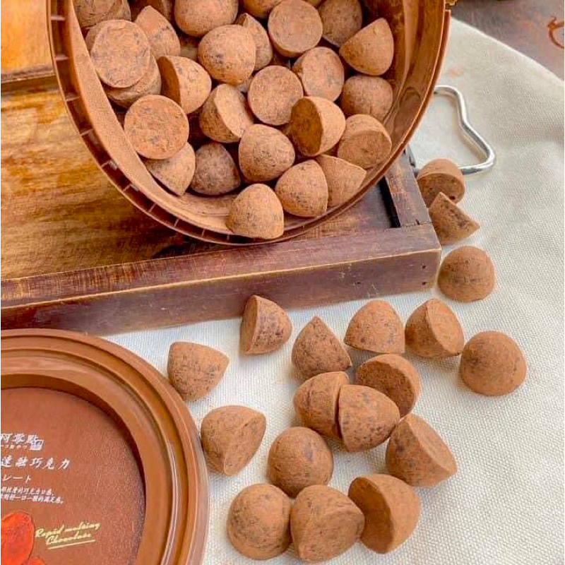 Socola Nama tan chảy, socola tươi viên hình nấm hảo hạng