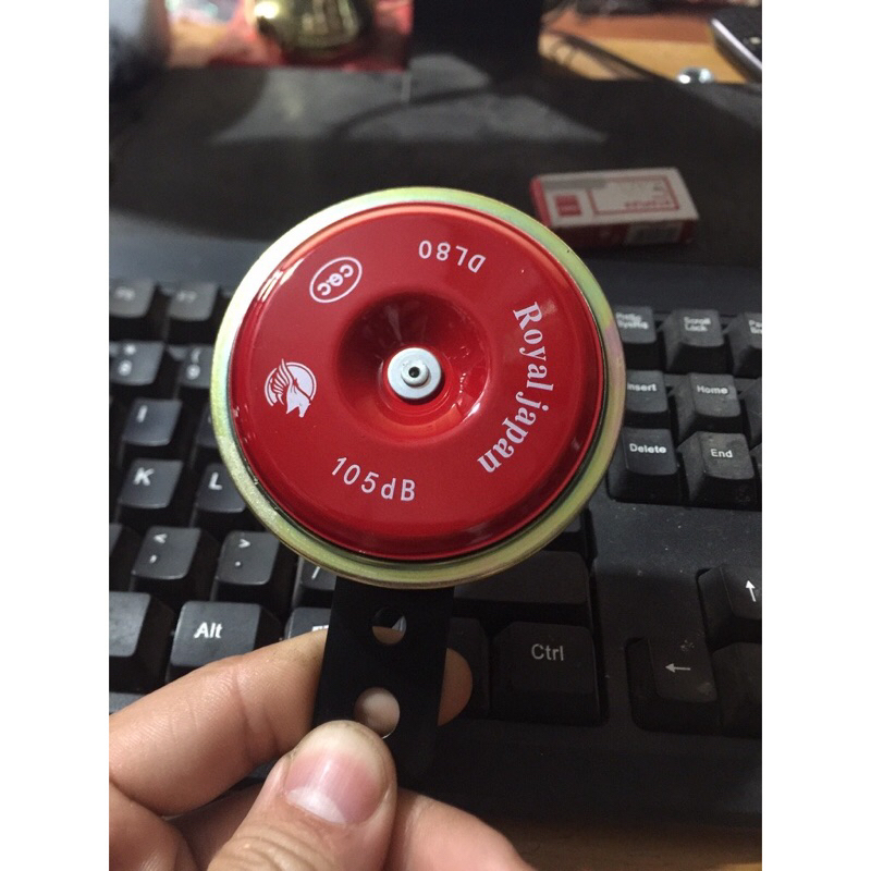 Còi sắt 12V- 48V lắp xe máy xe điện . Âm thanh lớn. Chống nước