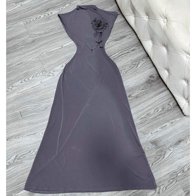 Váy body cổ trụ cánh dơi dáng xuông dài sang chảnh