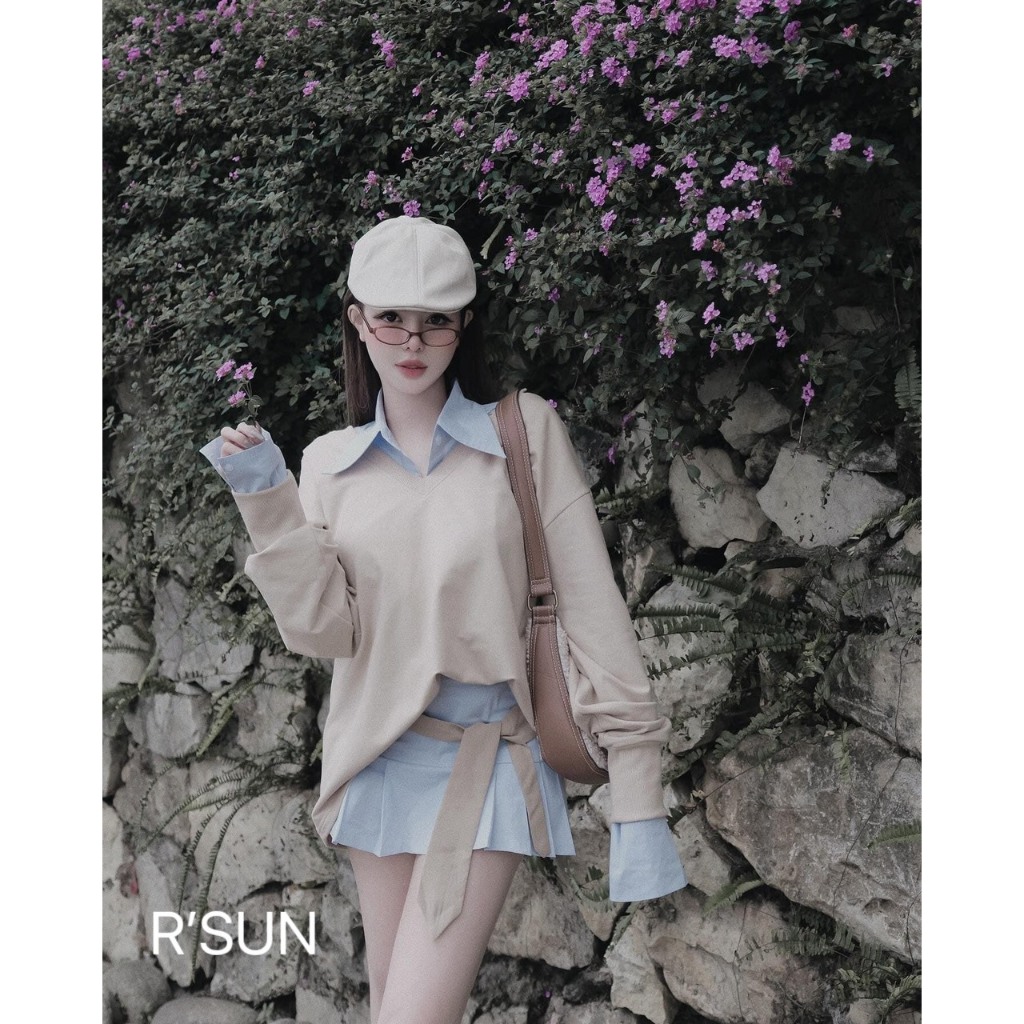 Set sơmi kẻ xanh kèm áo nỉ da cá phối màu - Sarang Clothing