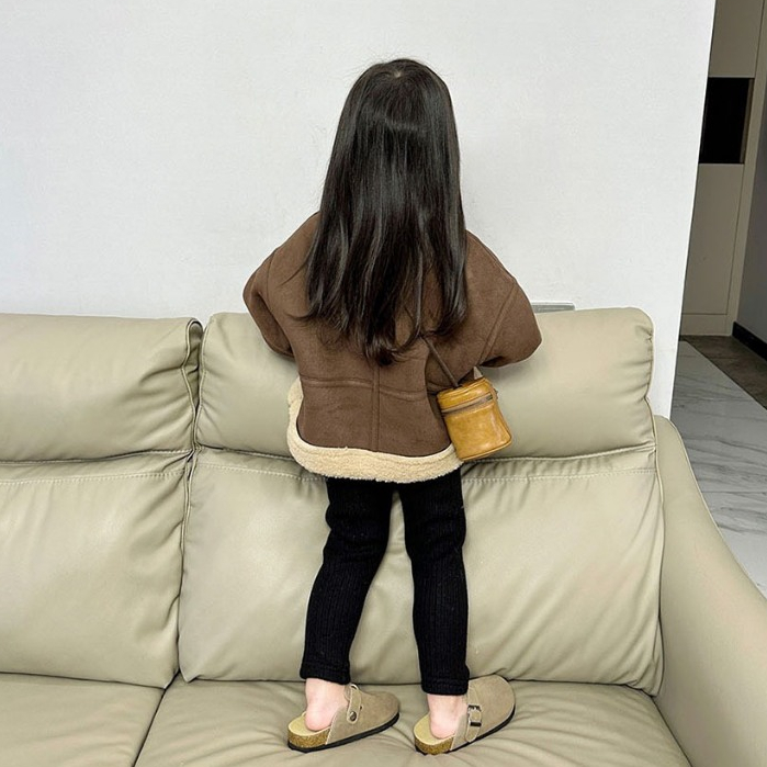 B009 Áo khoác da lộn lót bông ấm áp sang chảnh tiểu thư gam màu nâu tây phong cách Hàn Quốc Thu Đông 2023 cho bé gái