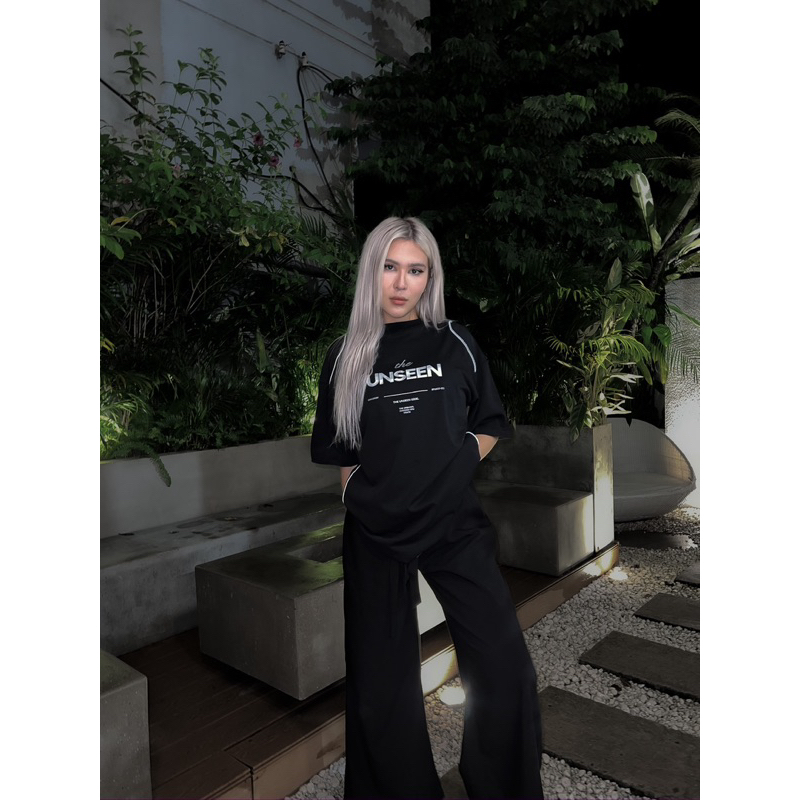 Áo thun phông unisex cotton 100% THE UNSEEN CCS150 by COCCACH