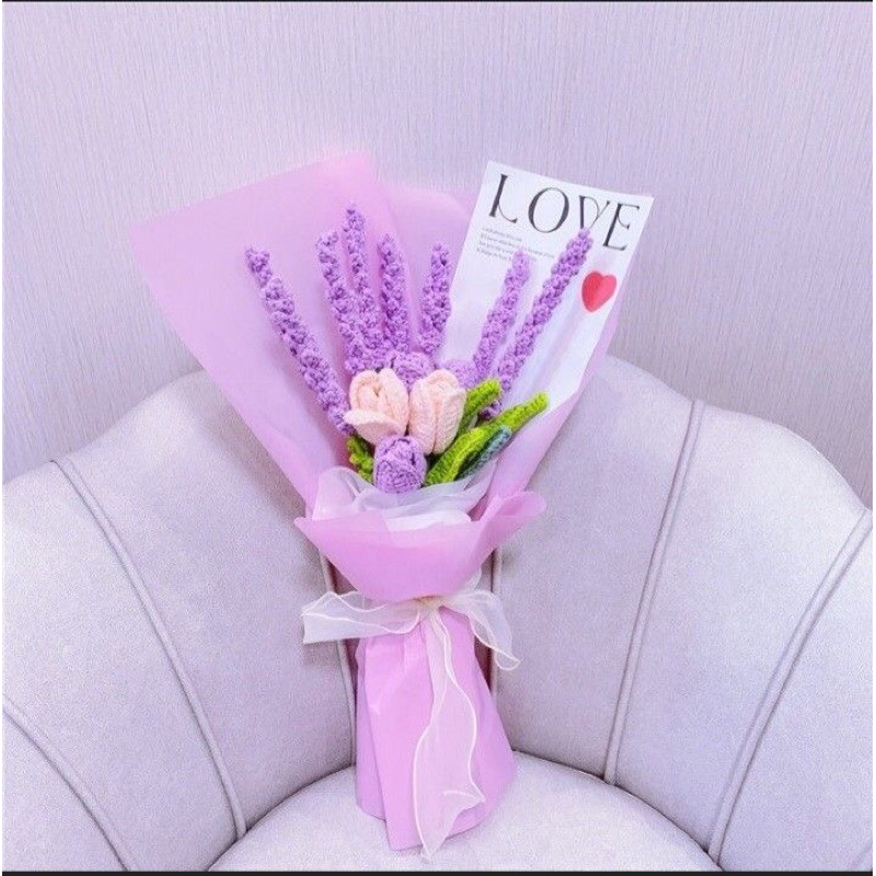 Hoa len tặng thầy cô