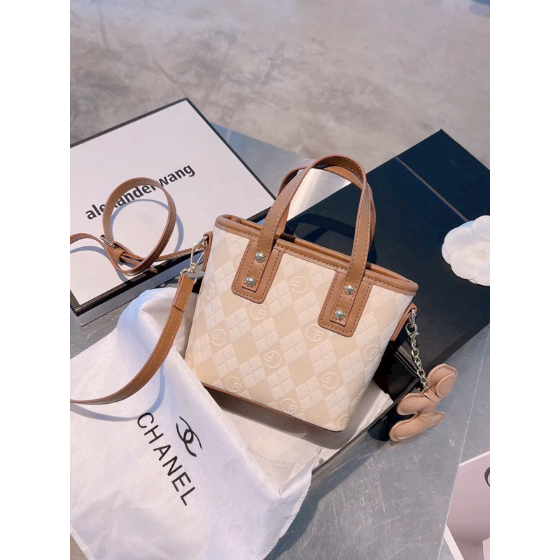 TÚI NỘI ĐỊA TOTE TAG GẤU