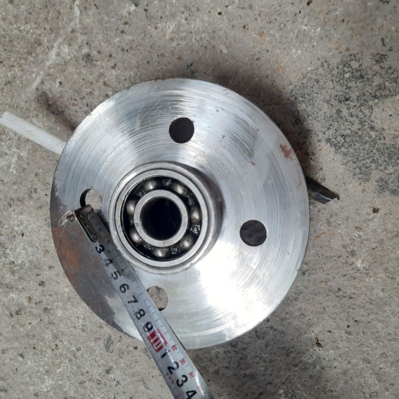 Cặp Mai ơ xe lôi