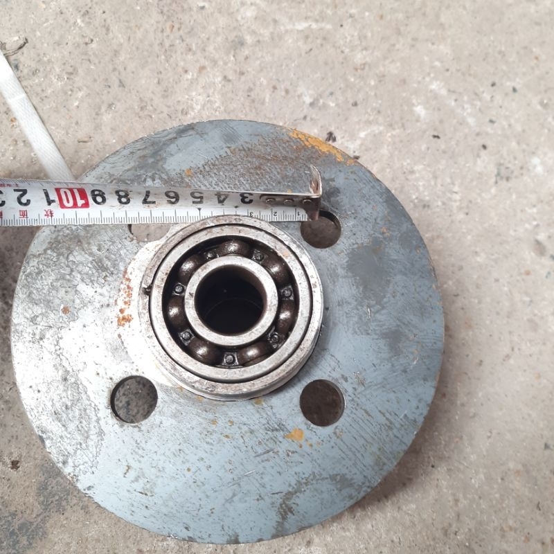 Cặp Mai ơ xe lôi