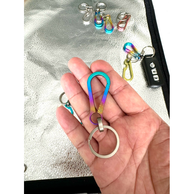 Móc chìa khóa titanium