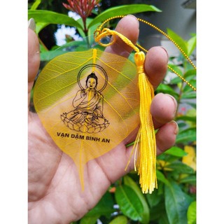 Lá bồ đề treo xe Vạn Dặm Bình An