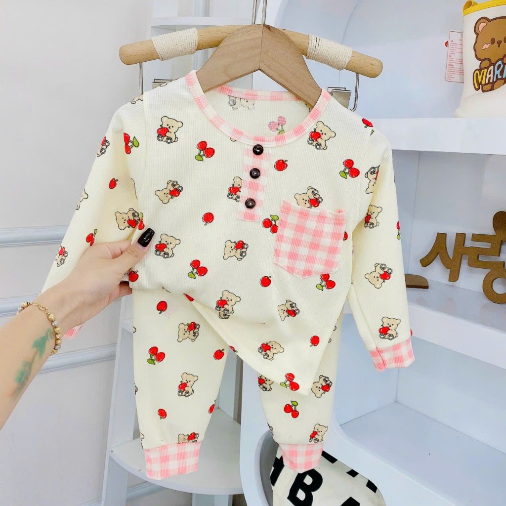 Đồ bộ dài tay len tăm 2 cúc bé trai bé gái Minky Mom quần áo trẻ em thu đông (QATE11)