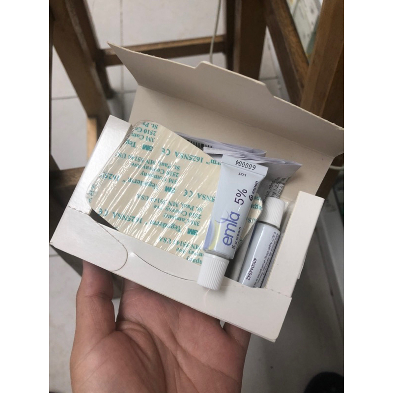 Kem bôi ngoài da E. m. l@