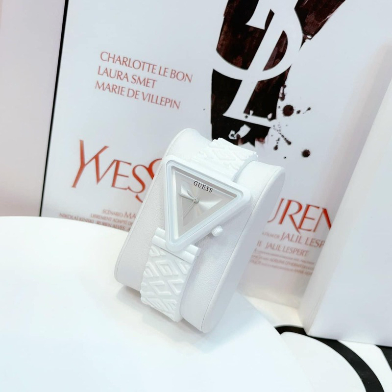 Đồng hồ Guess, auth chính hãng