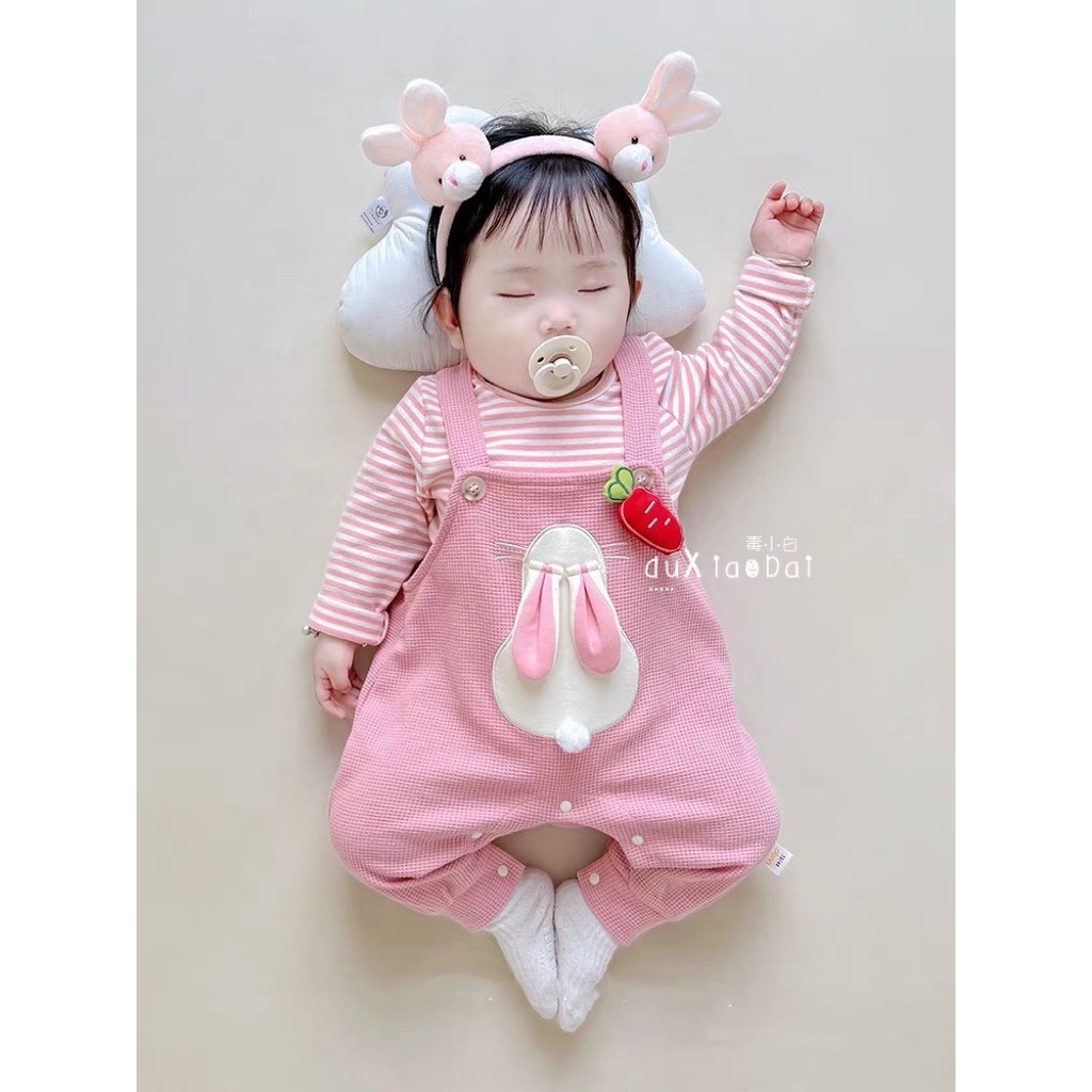 Body cho bé gái , Sét body yếm thỏ carot áo zip lông 2 mặt + yếm chất tổ ong đáng yêu cho bé