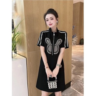 Đầm Thun Suông Đính Đá Cổ Dây Kéo Tay Ngắn - Hàng Nhập