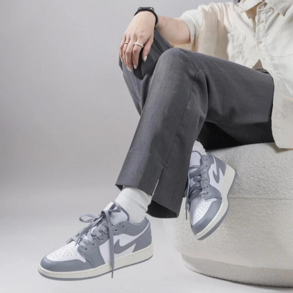 Giày Air Jordan 1 Low Stealth And White, Giày JD Vintage Grey thể thao nam nữ  DB6480-100 Sneaker đủ fullbox OVO STORE