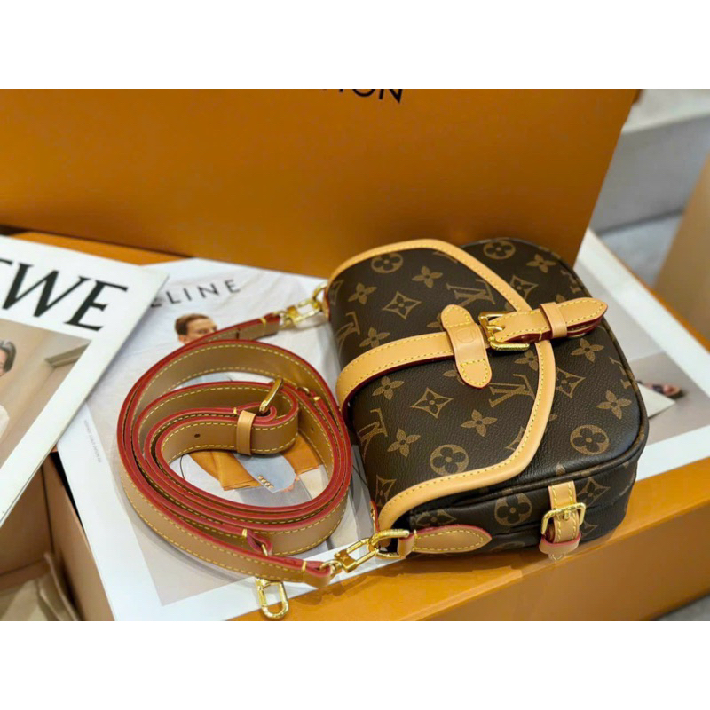 Túi lv saumur bb quai xách size20