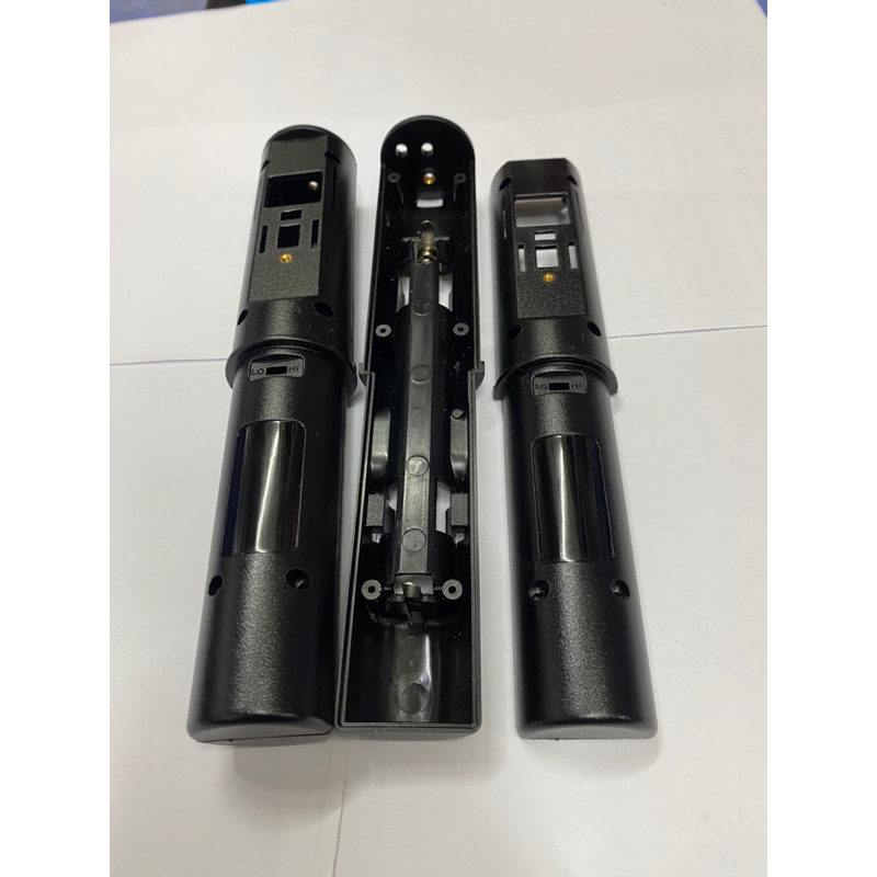 Cặp thân nhựa có chân pin  Baier 780