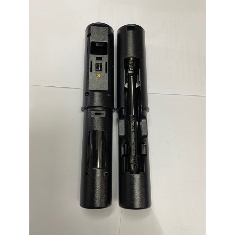 Cặp thân nhựa có chân pin  Baier 780