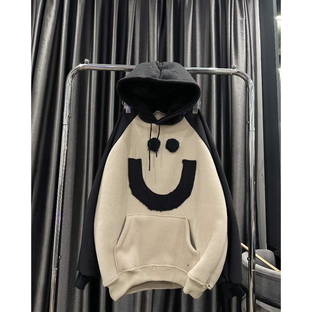 Áo Nữ, Áo Hoodie Nỉ Lót Lông Hình Mặt Cười Thêu Lông Tay Phối Màu