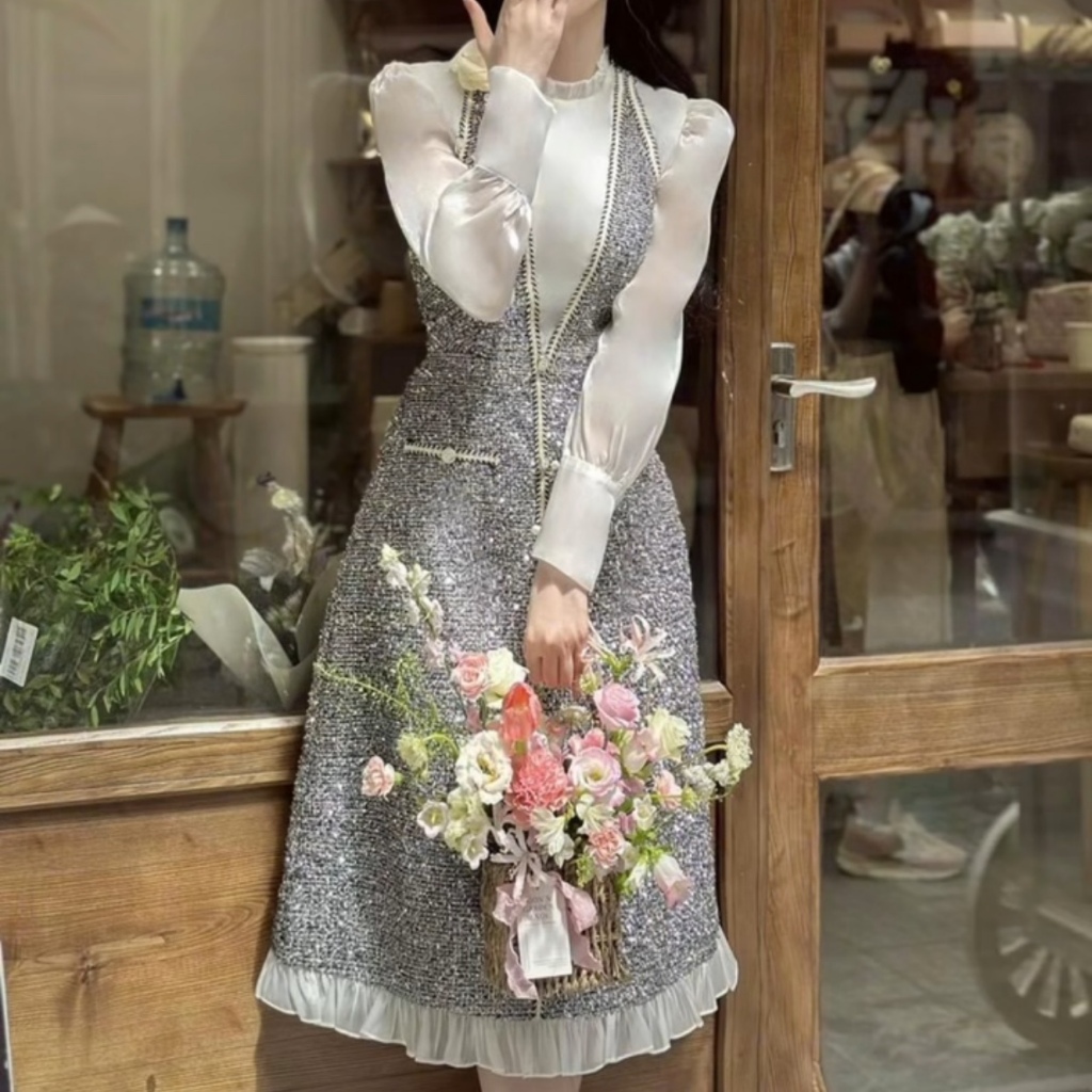 Sét Váy Dạ Mix Áo Sơ Mi Trẻ Trung Thanh Lịch Màu Xám