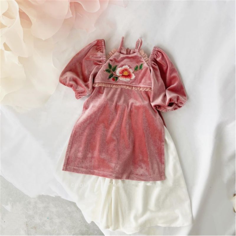 Bộ  áo dài co yem thêu hoa tay bồng tiểu thư xinh xắn bé gái