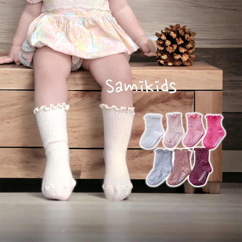 Tất nhún xoăn cho bé gái