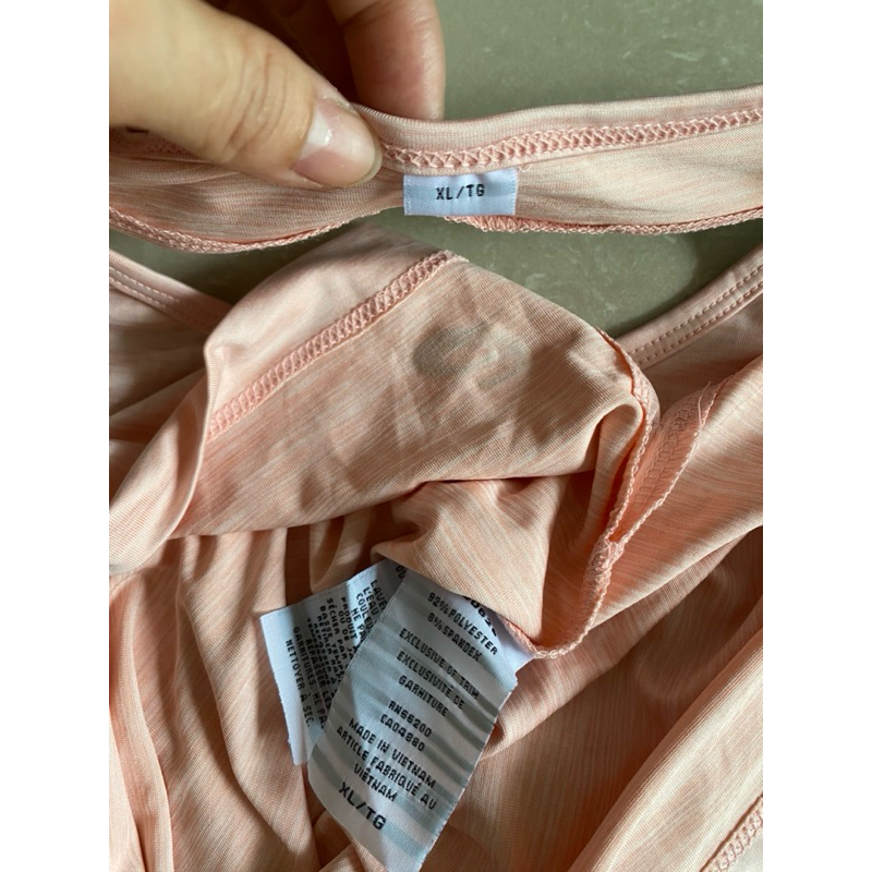 Áo thể thao nhiều mẫu