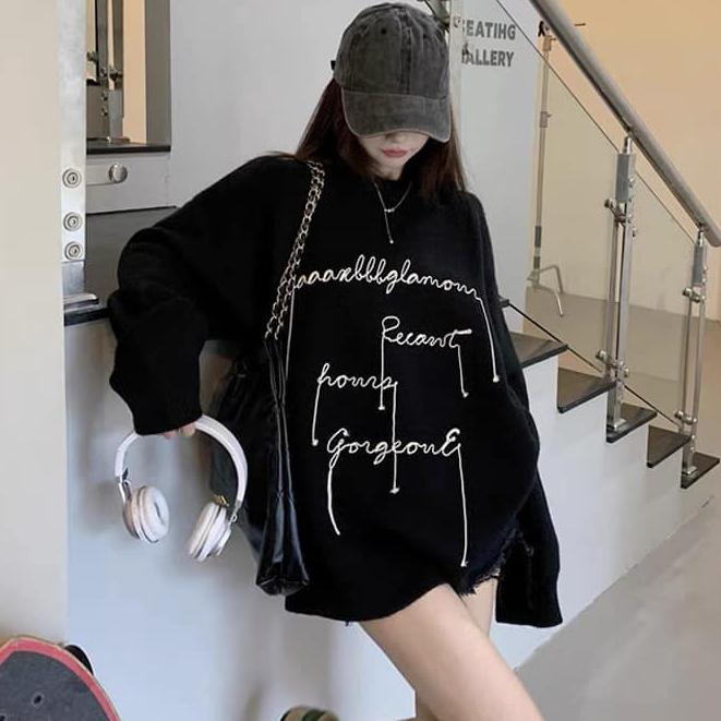 Áo len dài tay thêu chữ Basic form rộng